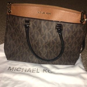 Big Brown purse Michael Kors